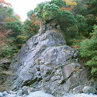 モミソ岩